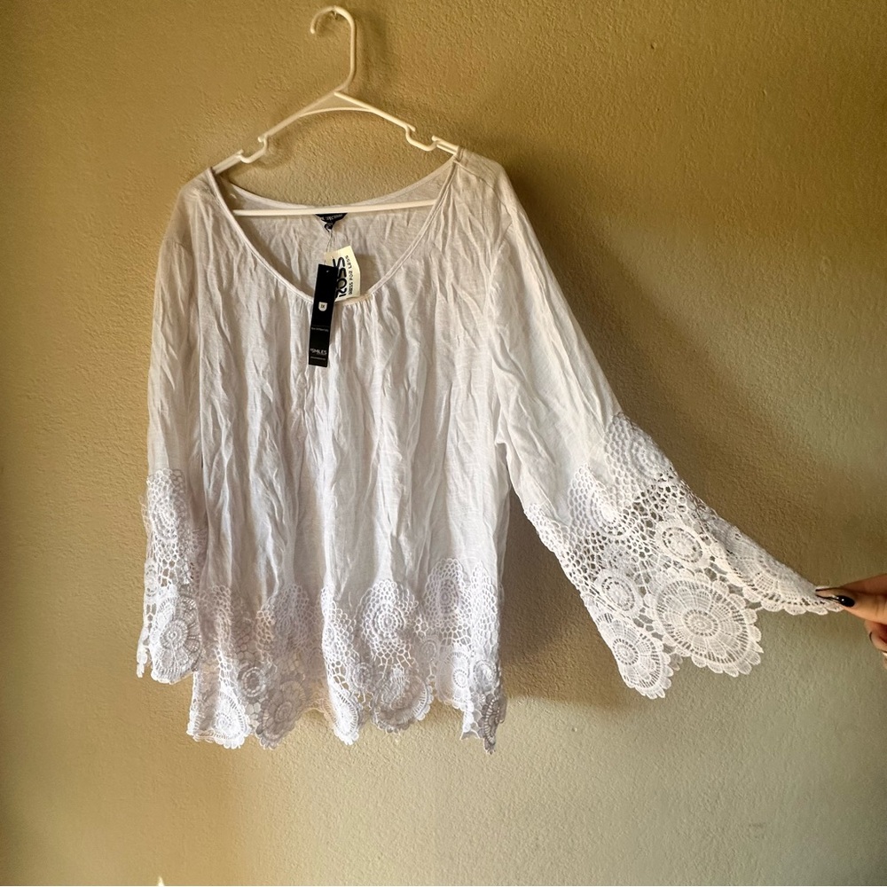 Plus Size White Detail Blouse Size 3X Bell Sleeves
